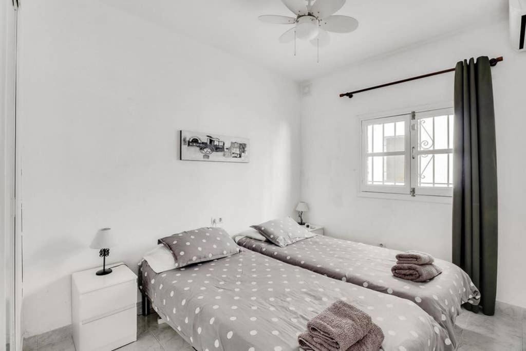 Capistrano Village, 1 Bedroom + Free Wi-Fi Nerja Eksteriør billede