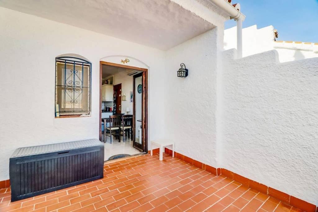 Capistrano Village, 1 Bedroom + Free Wi-Fi Nerja Eksteriør billede