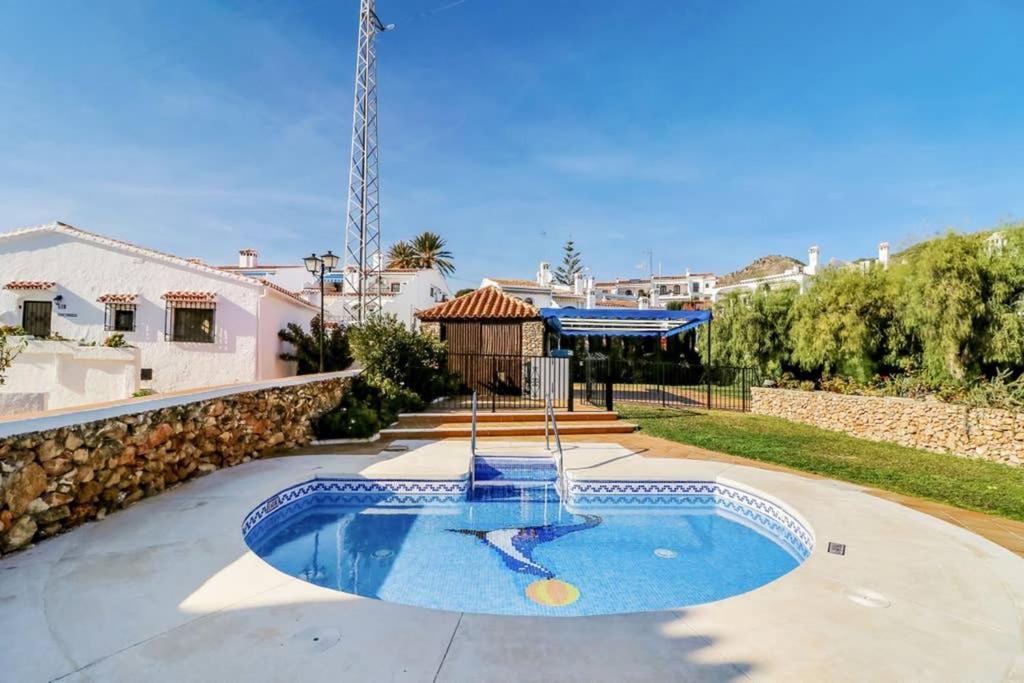 Capistrano Village, 1 Bedroom + Free Wi-Fi Nerja Eksteriør billede
