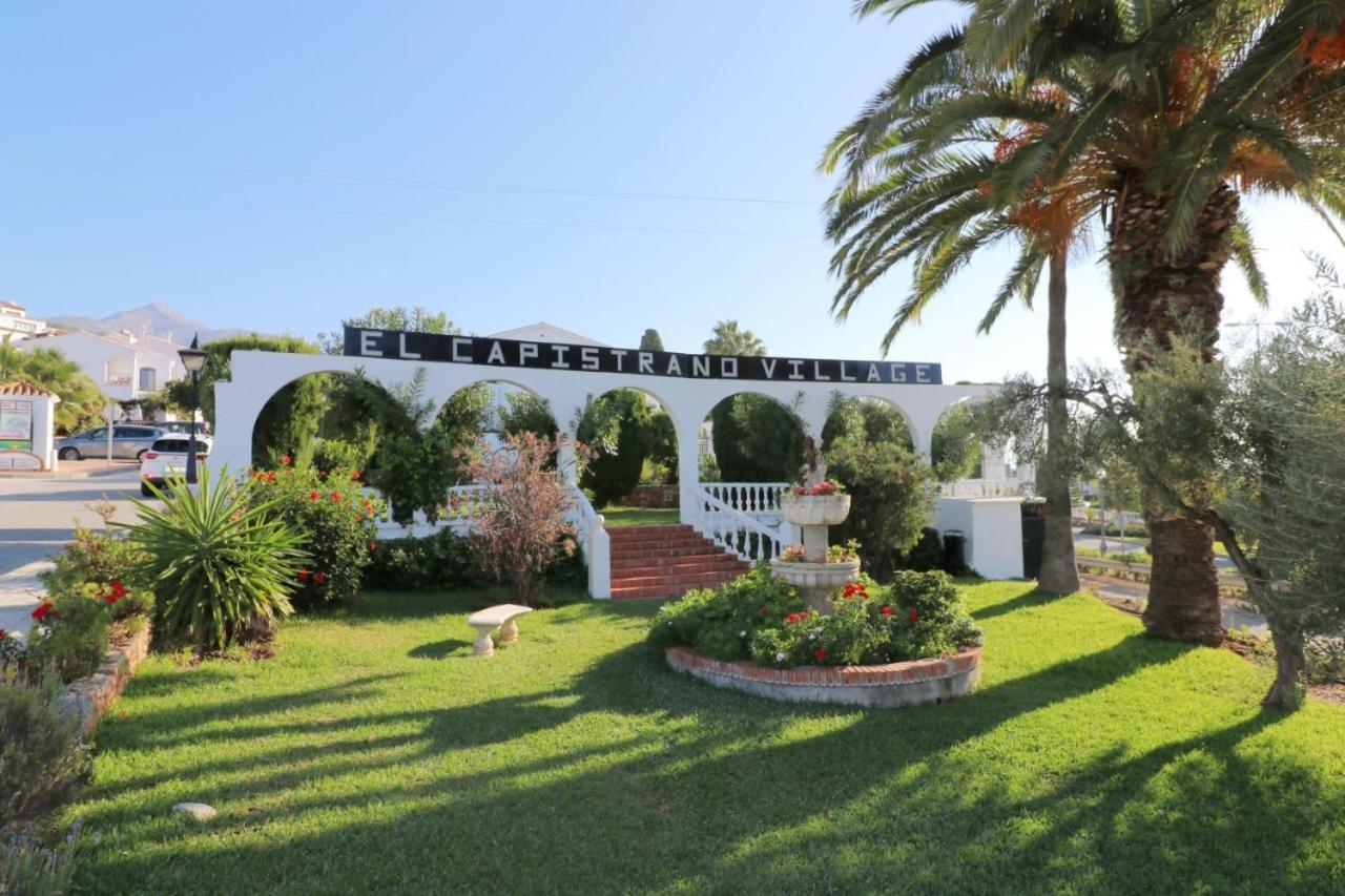 Capistrano Village, 1 Bedroom + Free Wi-Fi Nerja Eksteriør billede