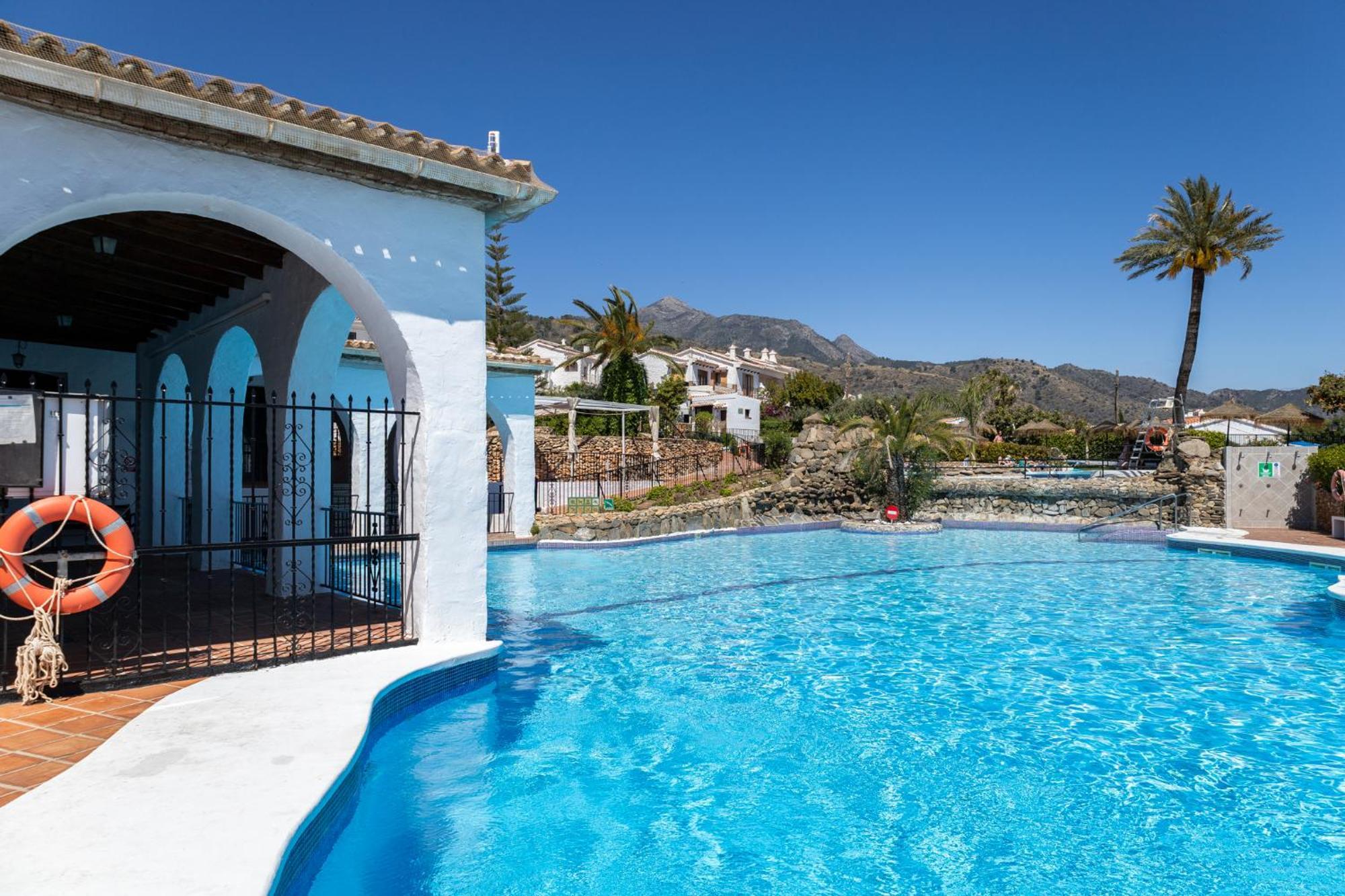 Capistrano Village, 1 Bedroom + Free Wi-Fi Nerja Eksteriør billede