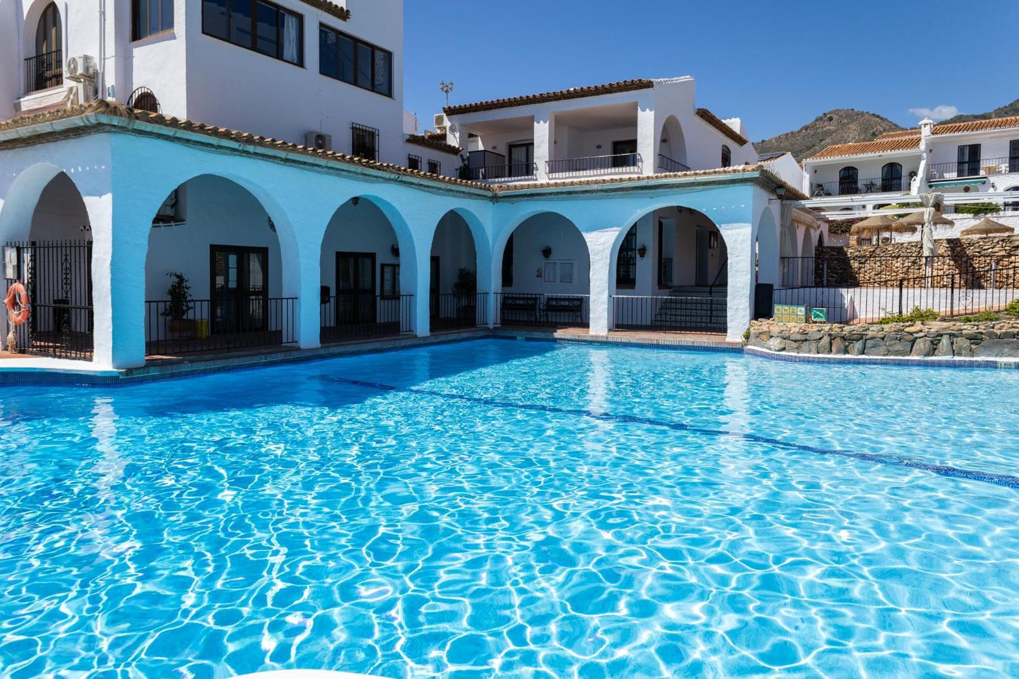 Capistrano Village, 1 Bedroom + Free Wi-Fi Nerja Eksteriør billede